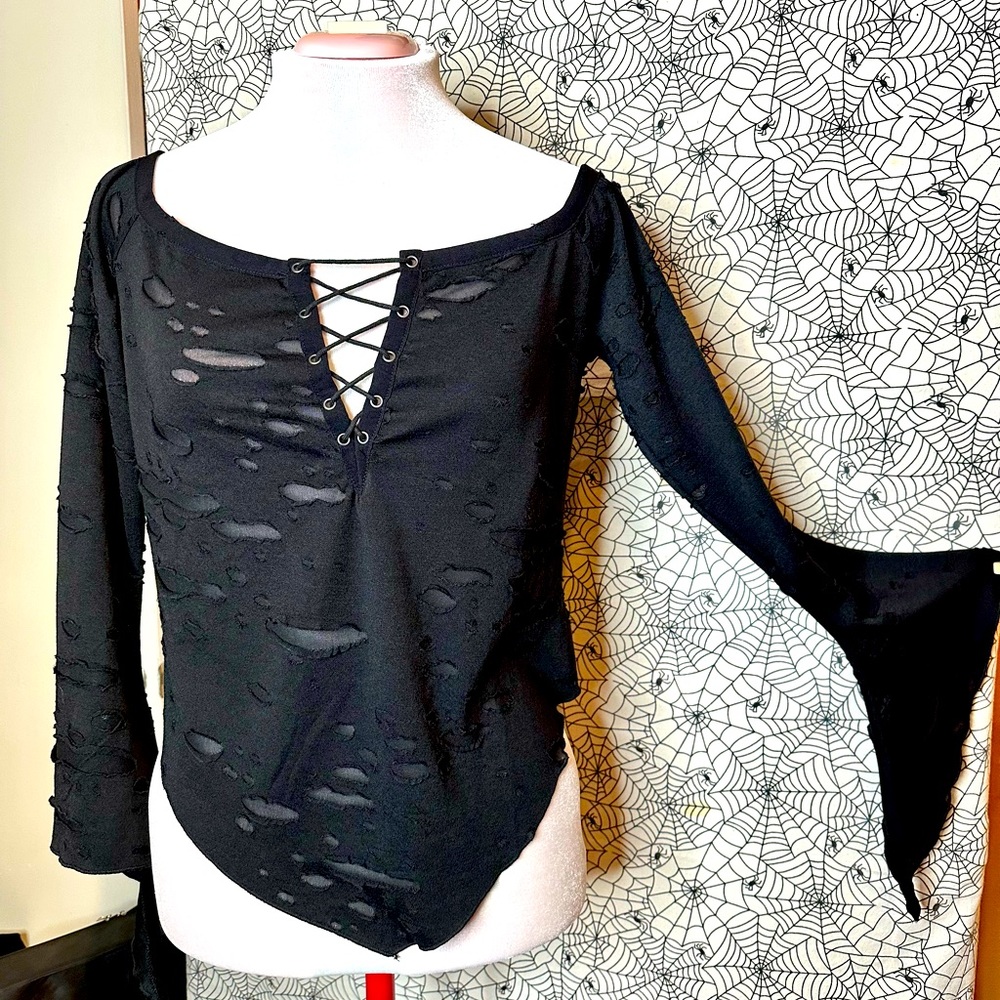 KILLSTAR TOP WITH WITCHY SLEEVES